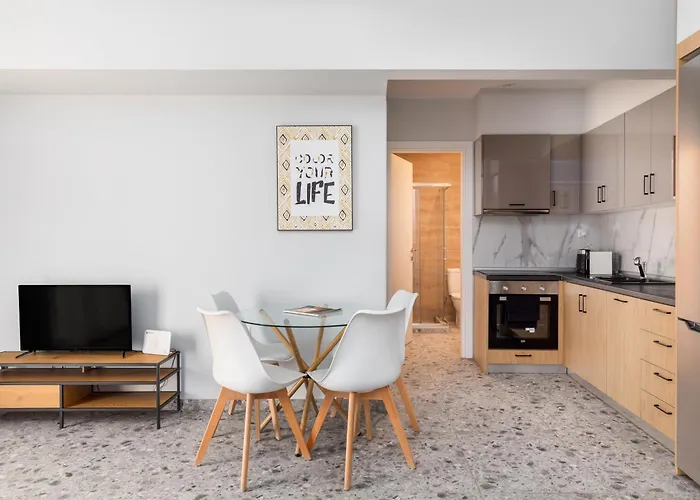 Cassandra Apt By Halu! Apartments